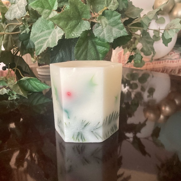 Holiday candle - Picture 1 of 6